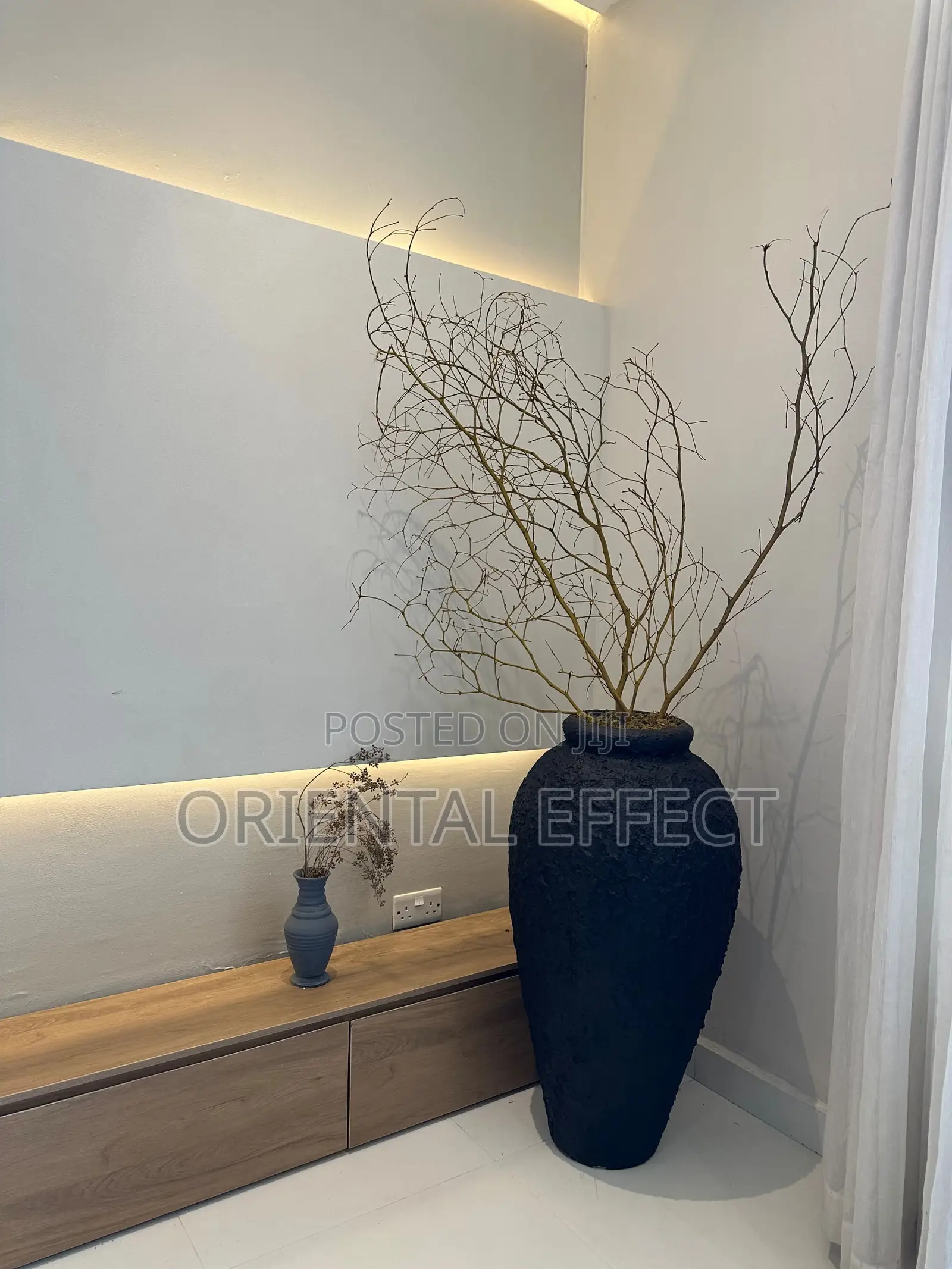 Textured Black Big Nyx Planter With Natural Twigs | Home Décor Styles