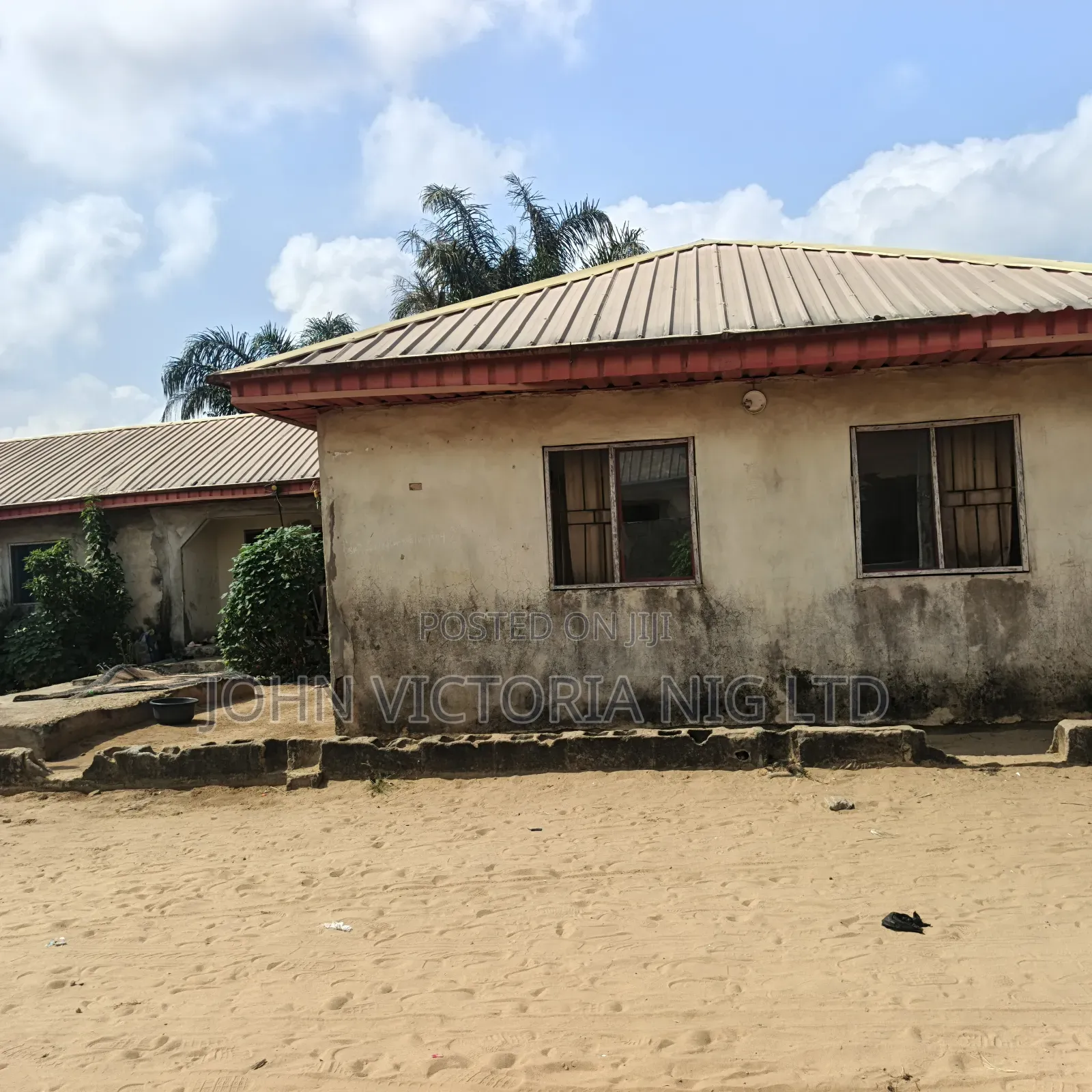 8bdrm Block of Flats in Ilekpo By Bustop, Badagry for sale