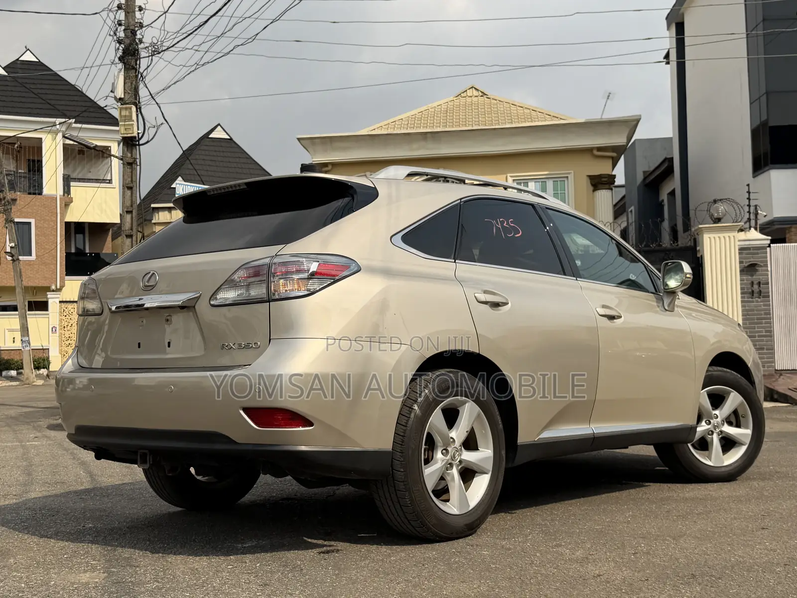 Lexus RX 350 2011 Gold