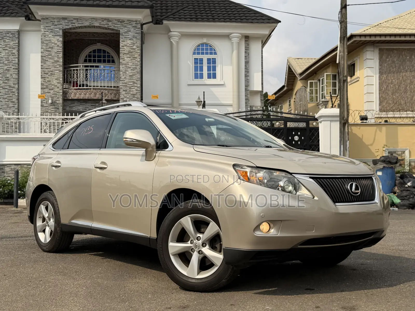 Lexus RX 350 2011 Gold