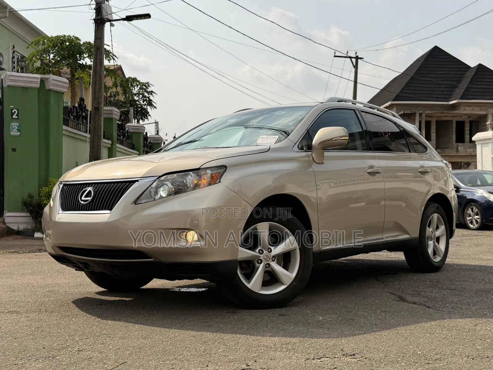 Lexus RX 350 2011 Gold