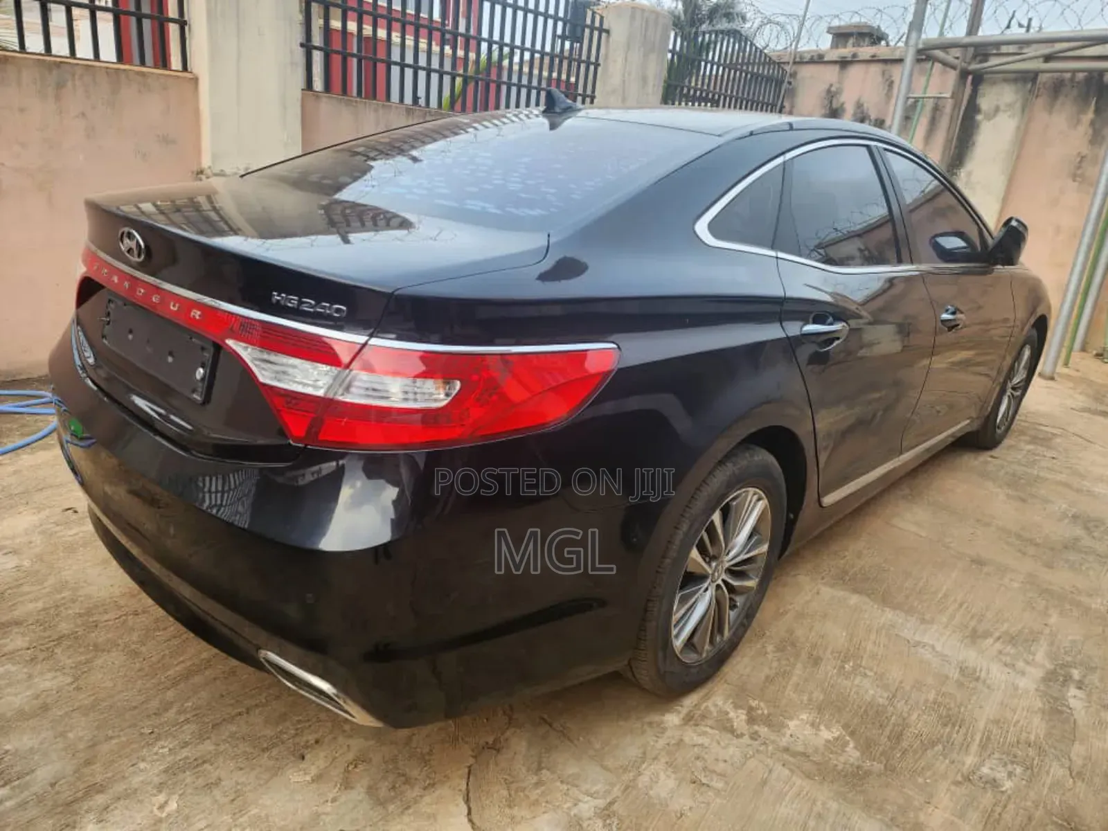 Hyundai Grandeur 2015 Black