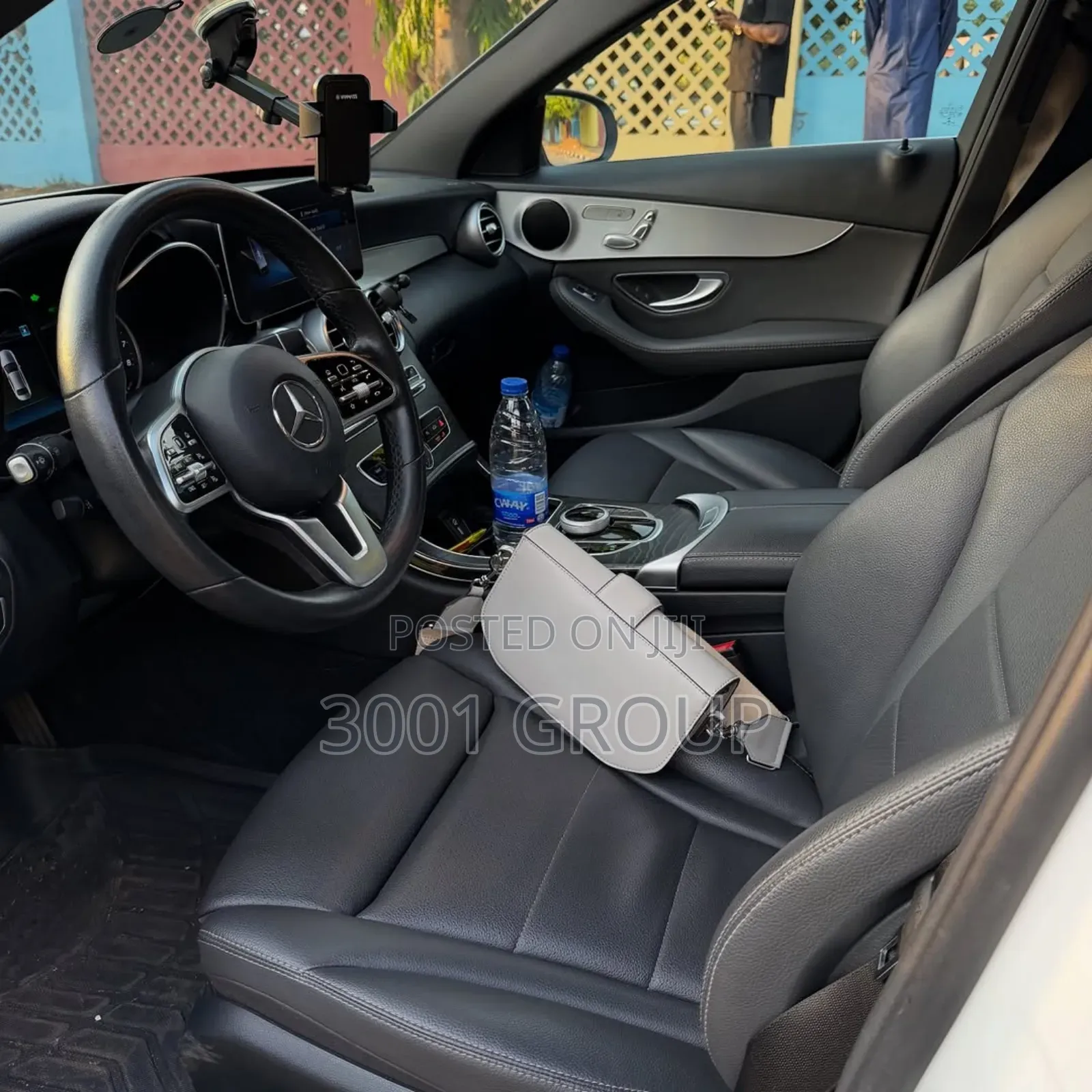 Mercedes-Benz C300 2020 White
