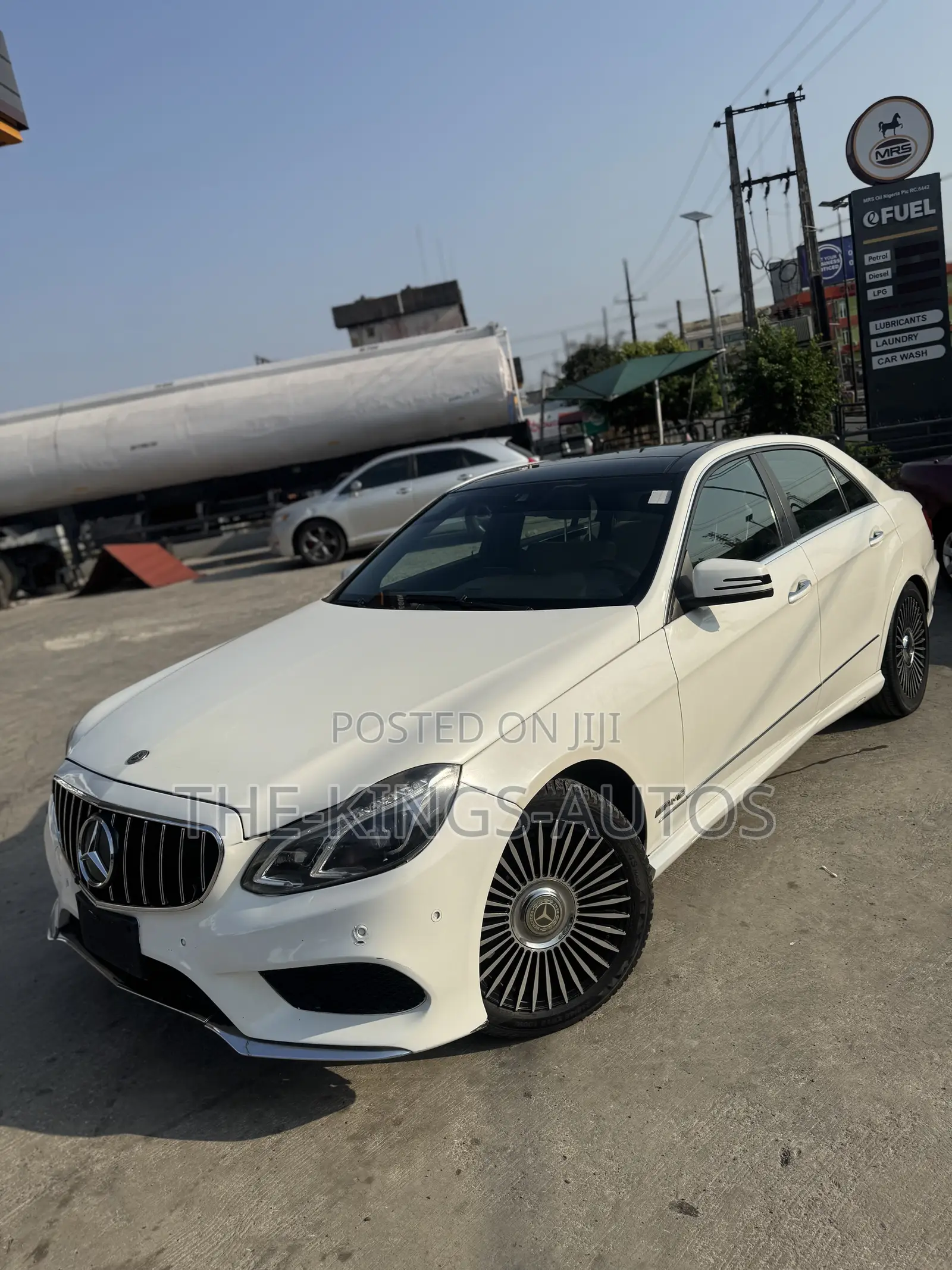 Mercedes-Benz E350 Base 4Matic Sedan AWD (3.5L 6cyl 7A) 2011 White