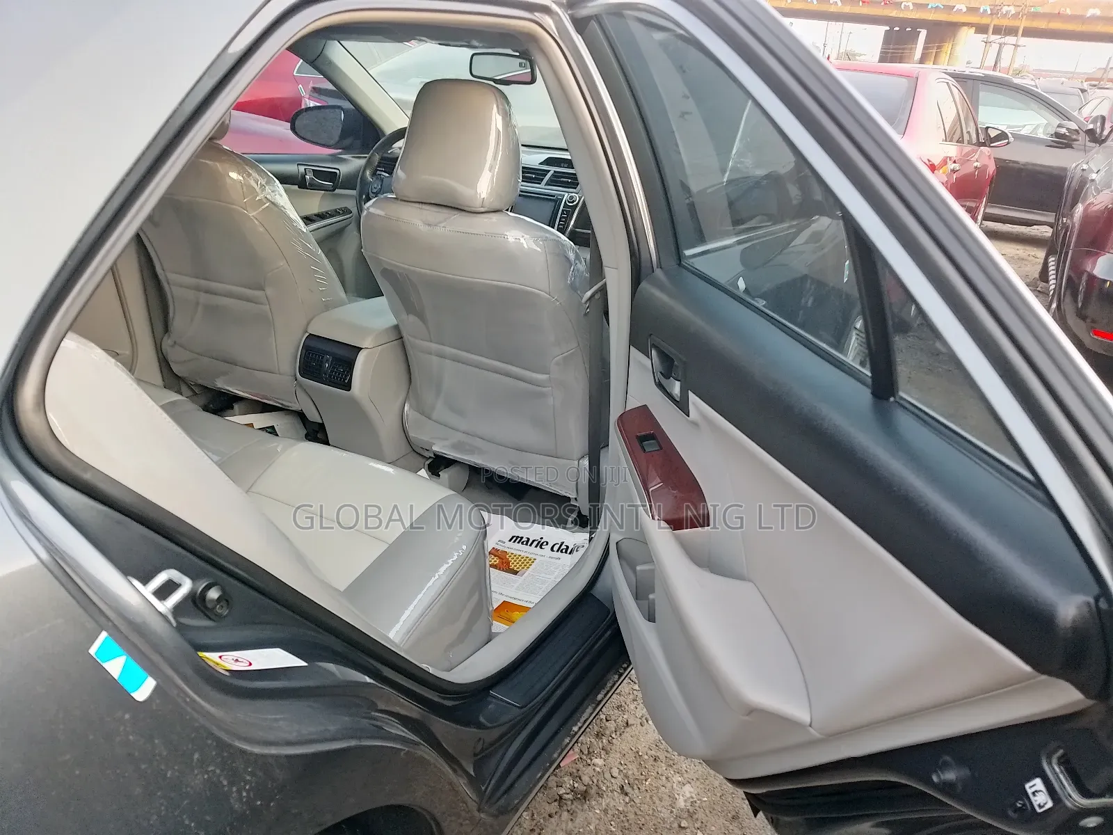 Toyota Camry XLE 4dr Sedan (3.5L 6cyl 6A) 2014 Gray
