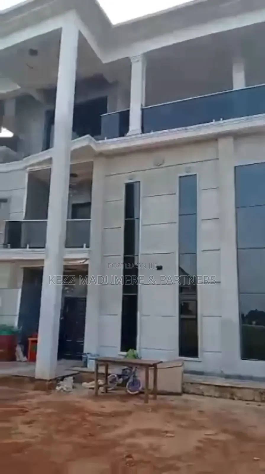 6bdrm Duplex in Imo Power Layout, for sale
