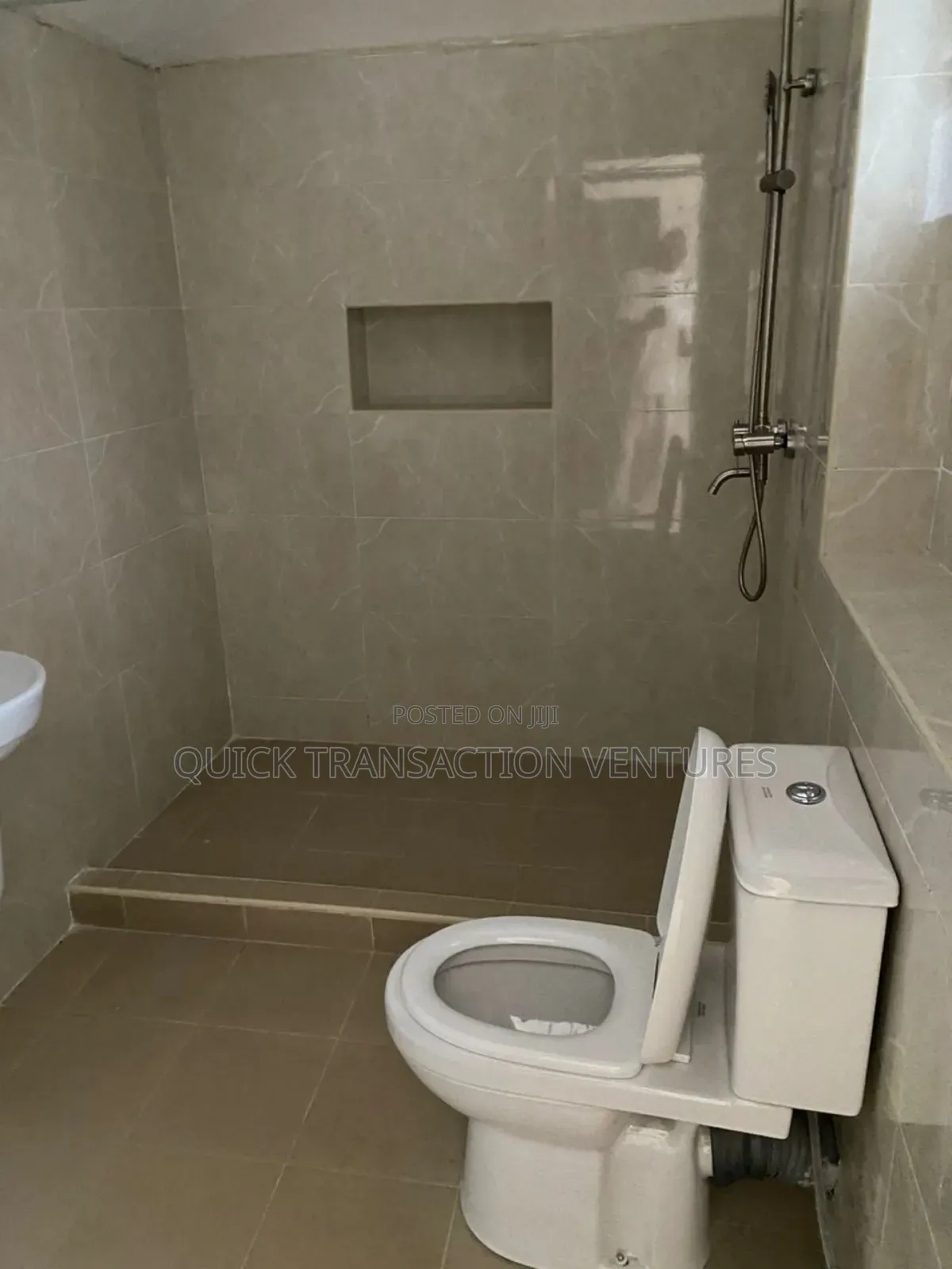 4bdrm Duplex in Osapa london for rent