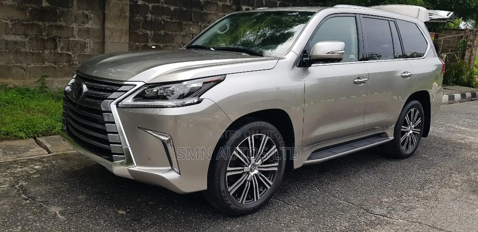 Lexus LX 2021 Gray