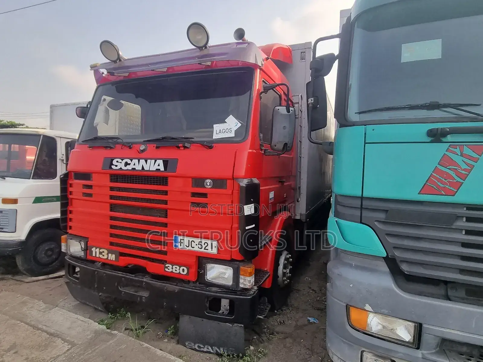 Scania 113 Cargo Truck [8tires]