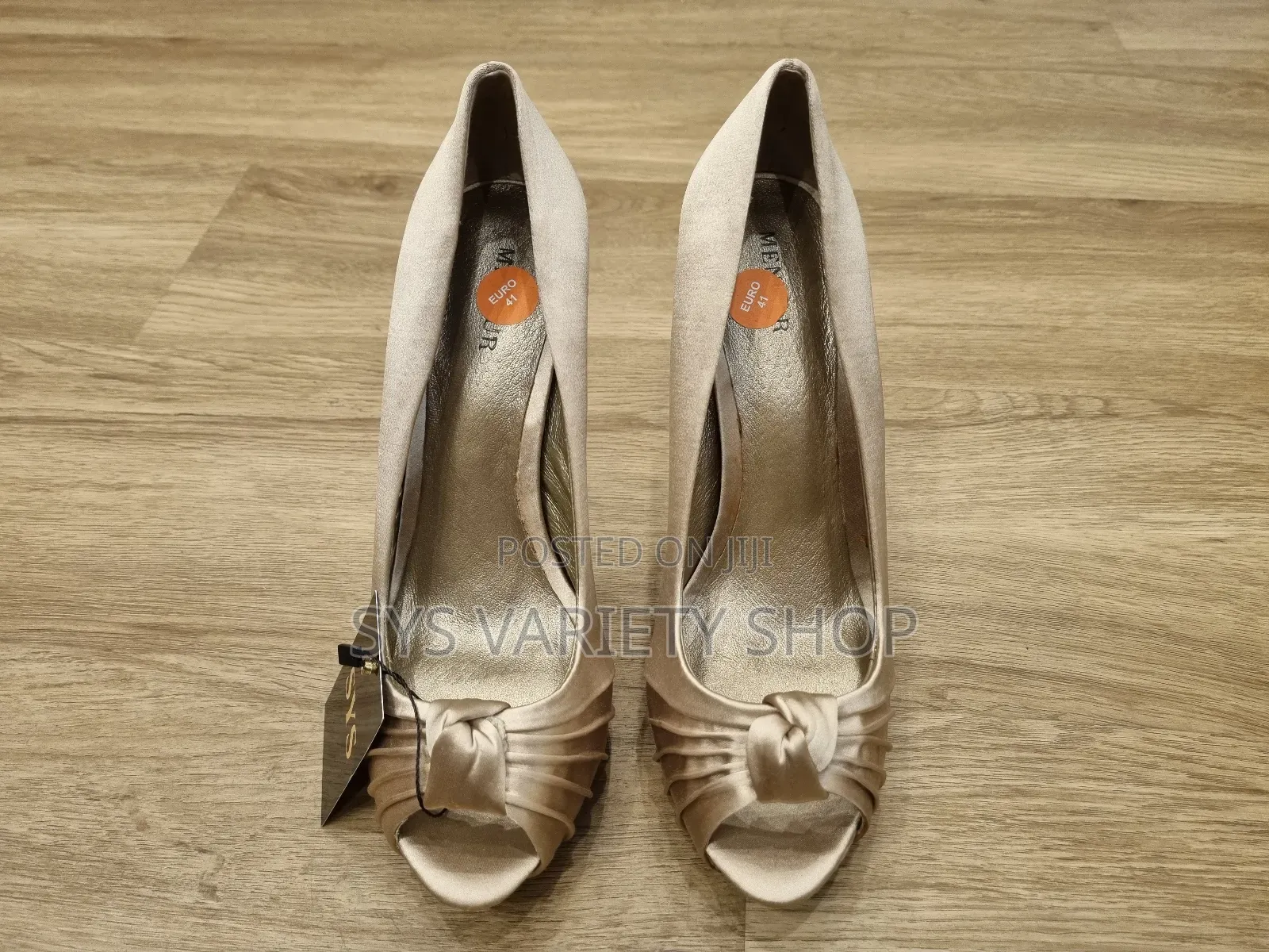 Menbur Women's Elegant Heel Shoe