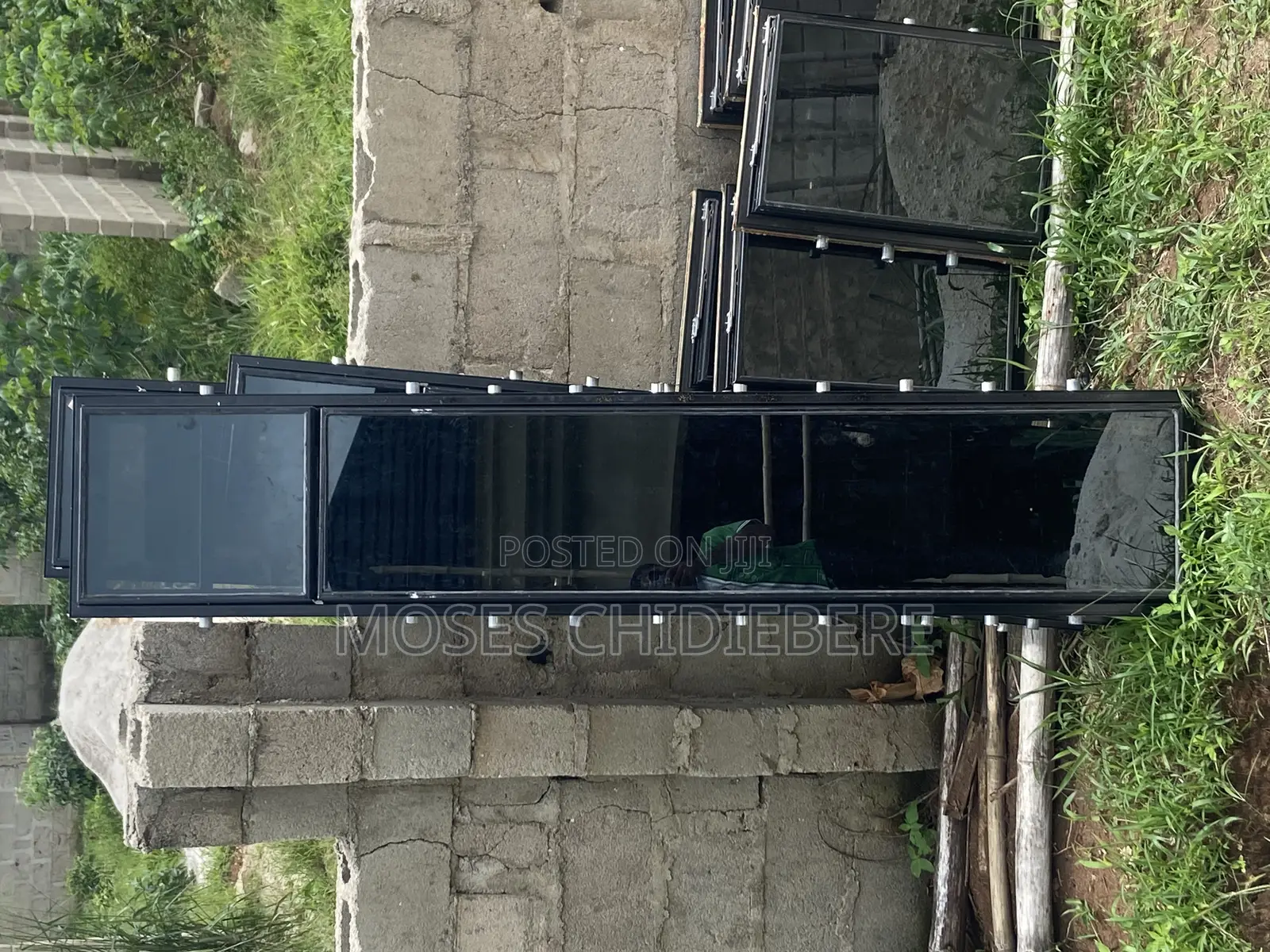 Frameless /Structural Windows