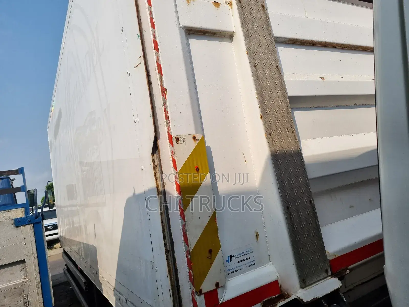 Volvo Fl6 12 Container Truck