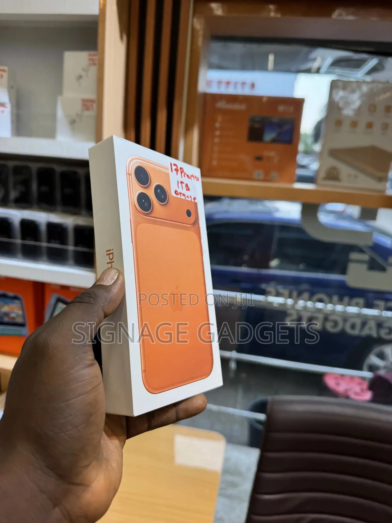 New Apple iPhone 17 Pro Max 1 TB Orange