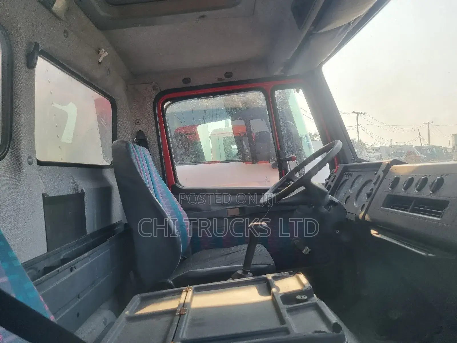 Mercedes Benz 814 German Truck (Direct)