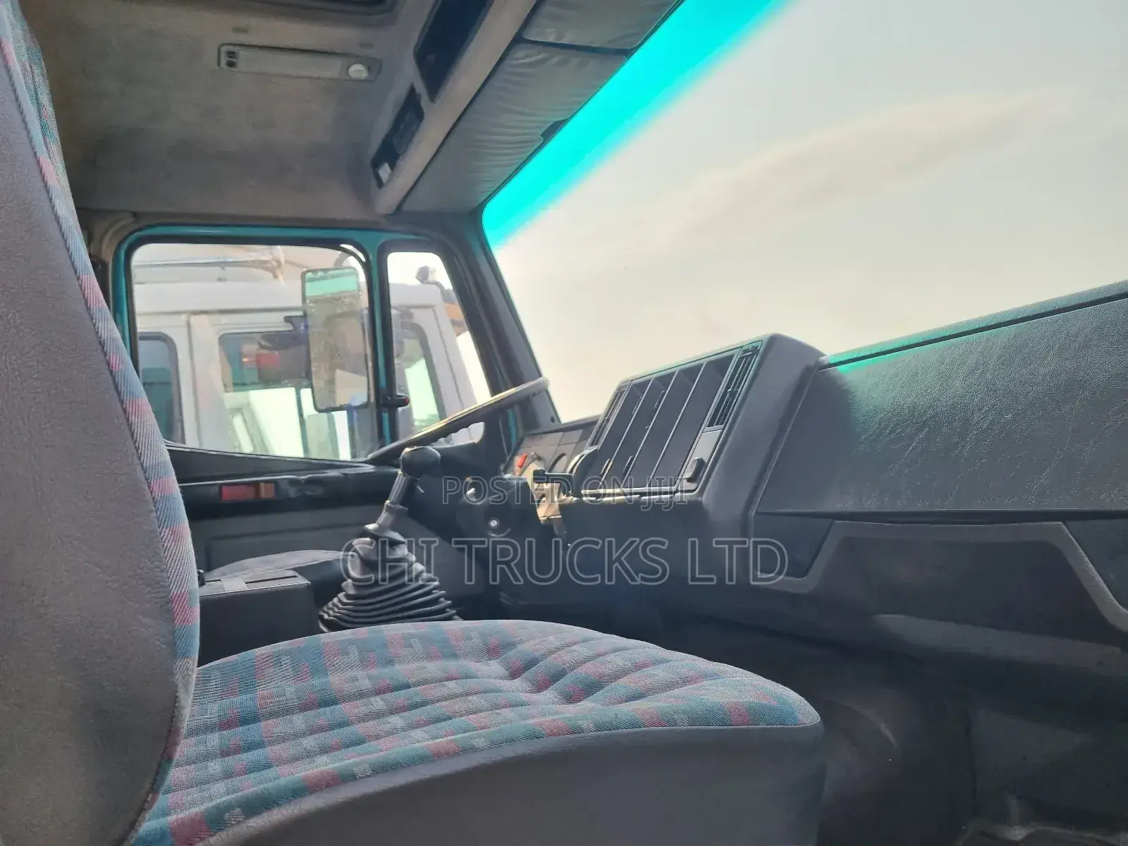 Clean Mercedes Benz 1420 Pickup Truck