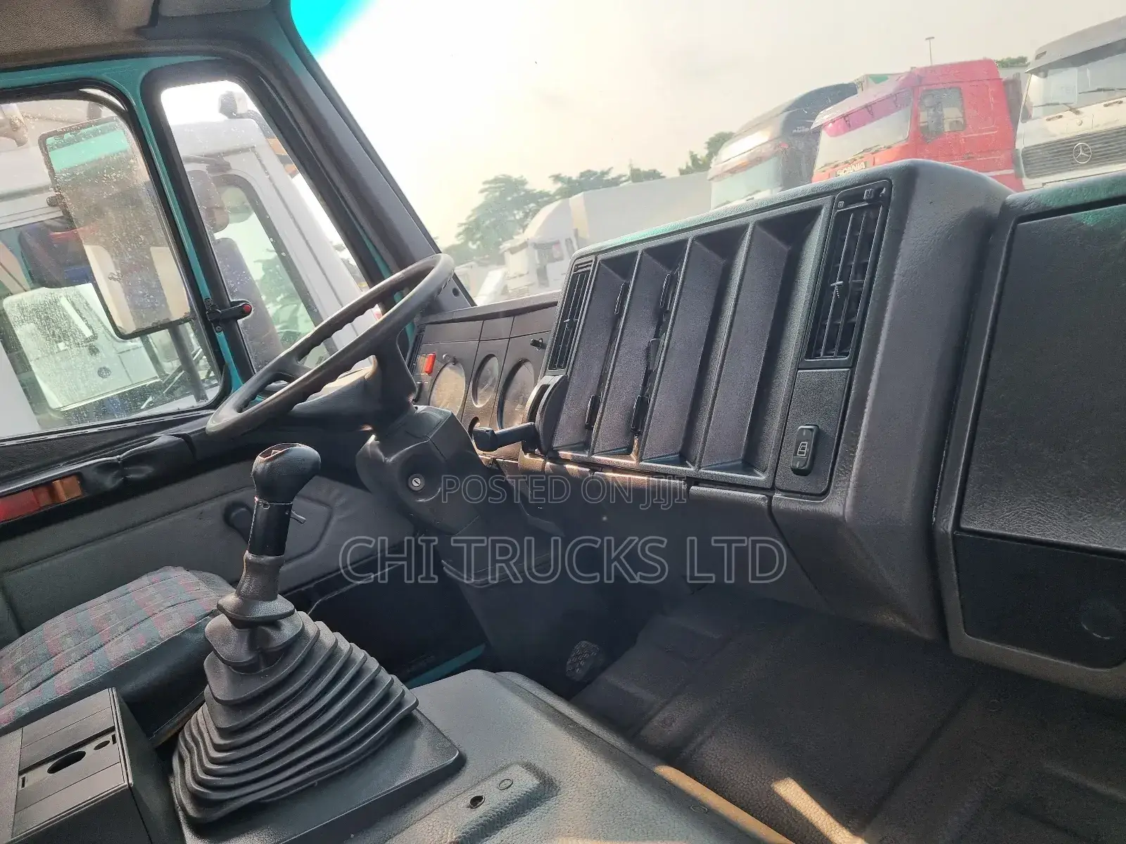 Clean Mercedes Benz 1420 Pickup Truck