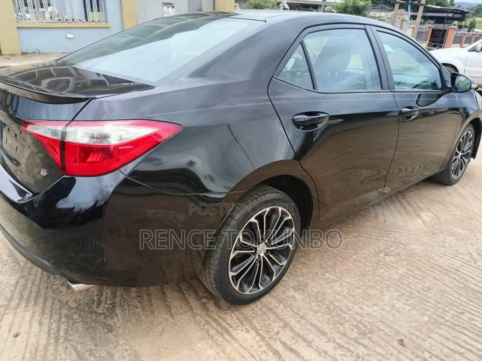 Toyota Corolla 2016 Black