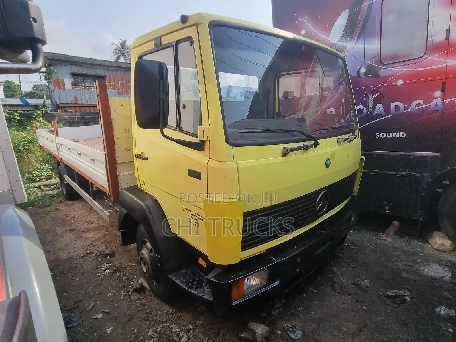 Mercedes 814 Truck (Yellow) 2008