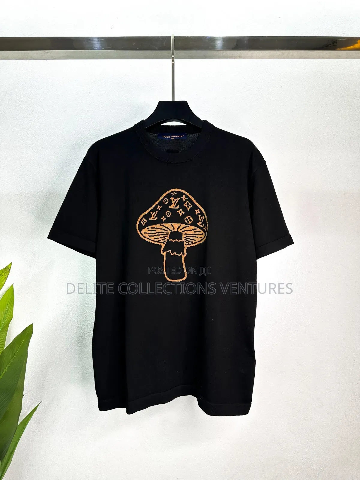 *2026 Louis Vuitton Graphic Short-Sleeved Crewneck*