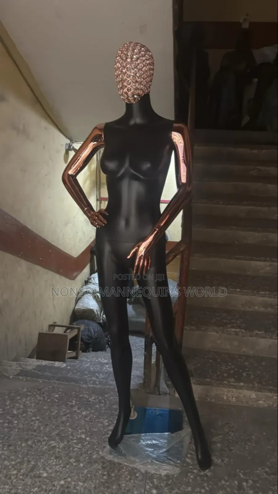 Size 8 Black And Rose Gold Female Mannequin With Net Head