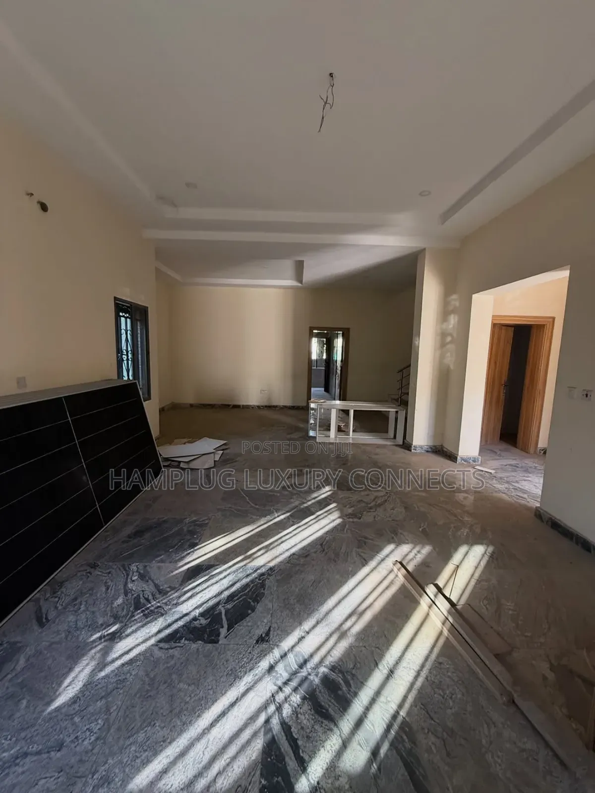 Furnished 4bdrm Duplex in Apo for sale