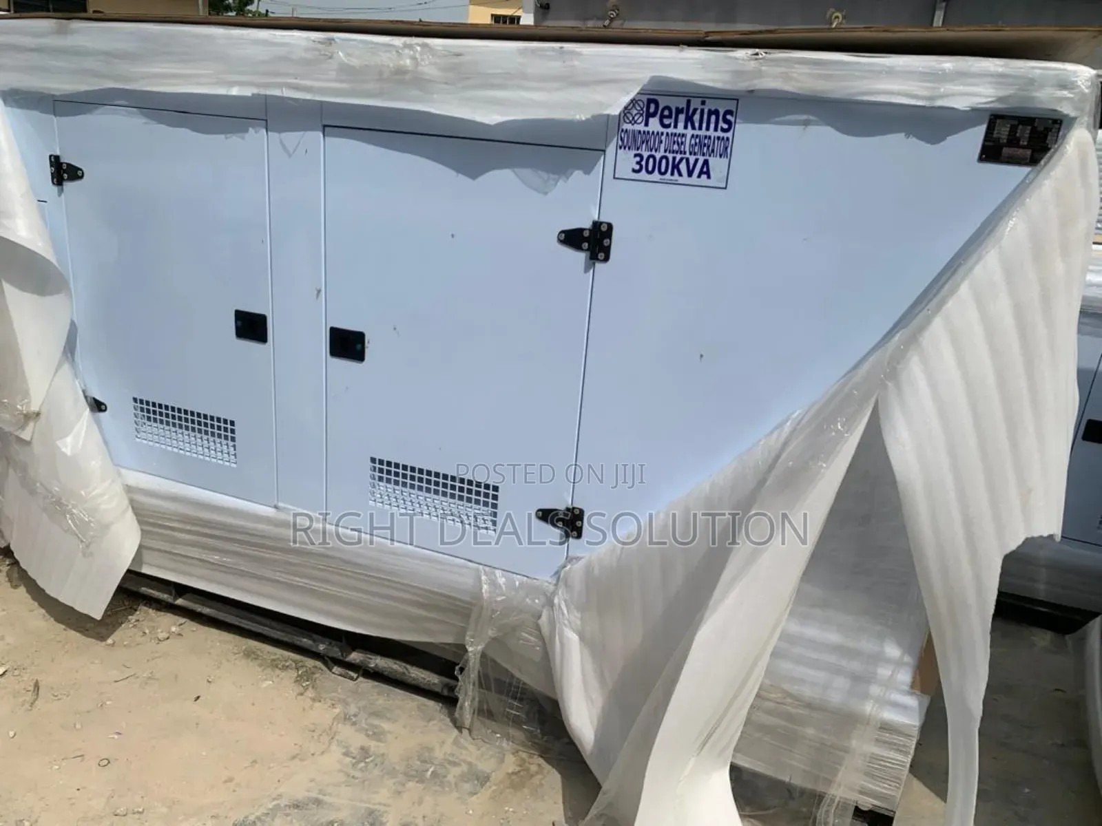 Silent Canopy Perkins 300kva Diesel Genset With Low Noise Operation