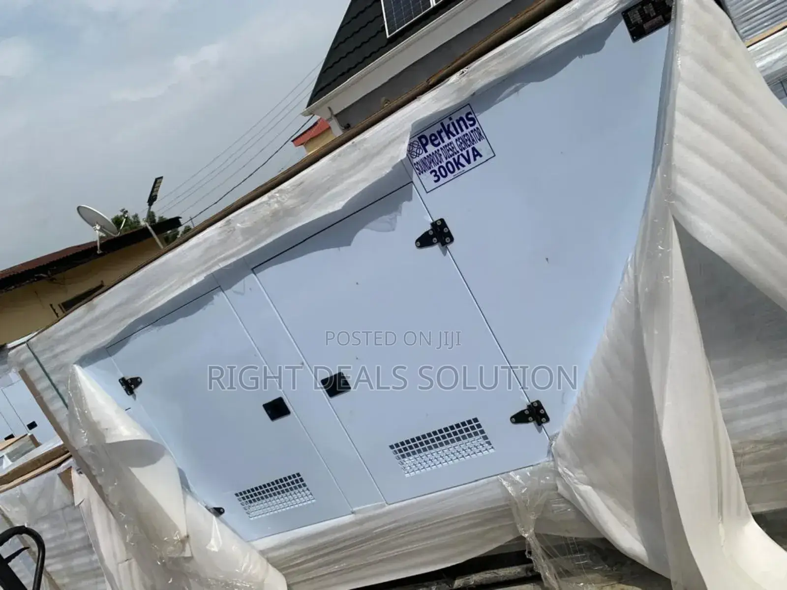 Perkins Powered 300kva Soundproof Generator for Commercial Use