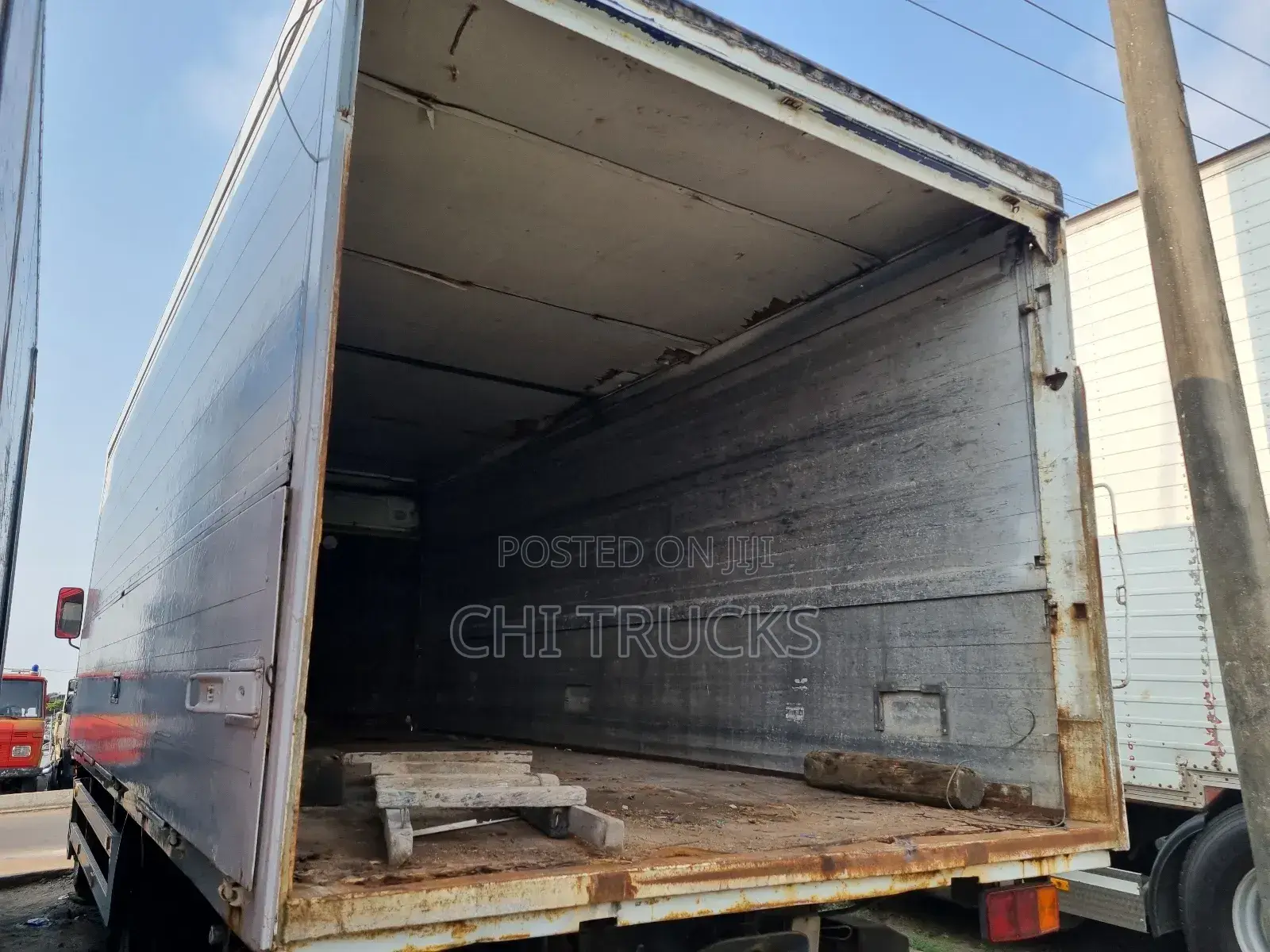 Mercedes Benz 1317 Cargo Truck 2010 Red