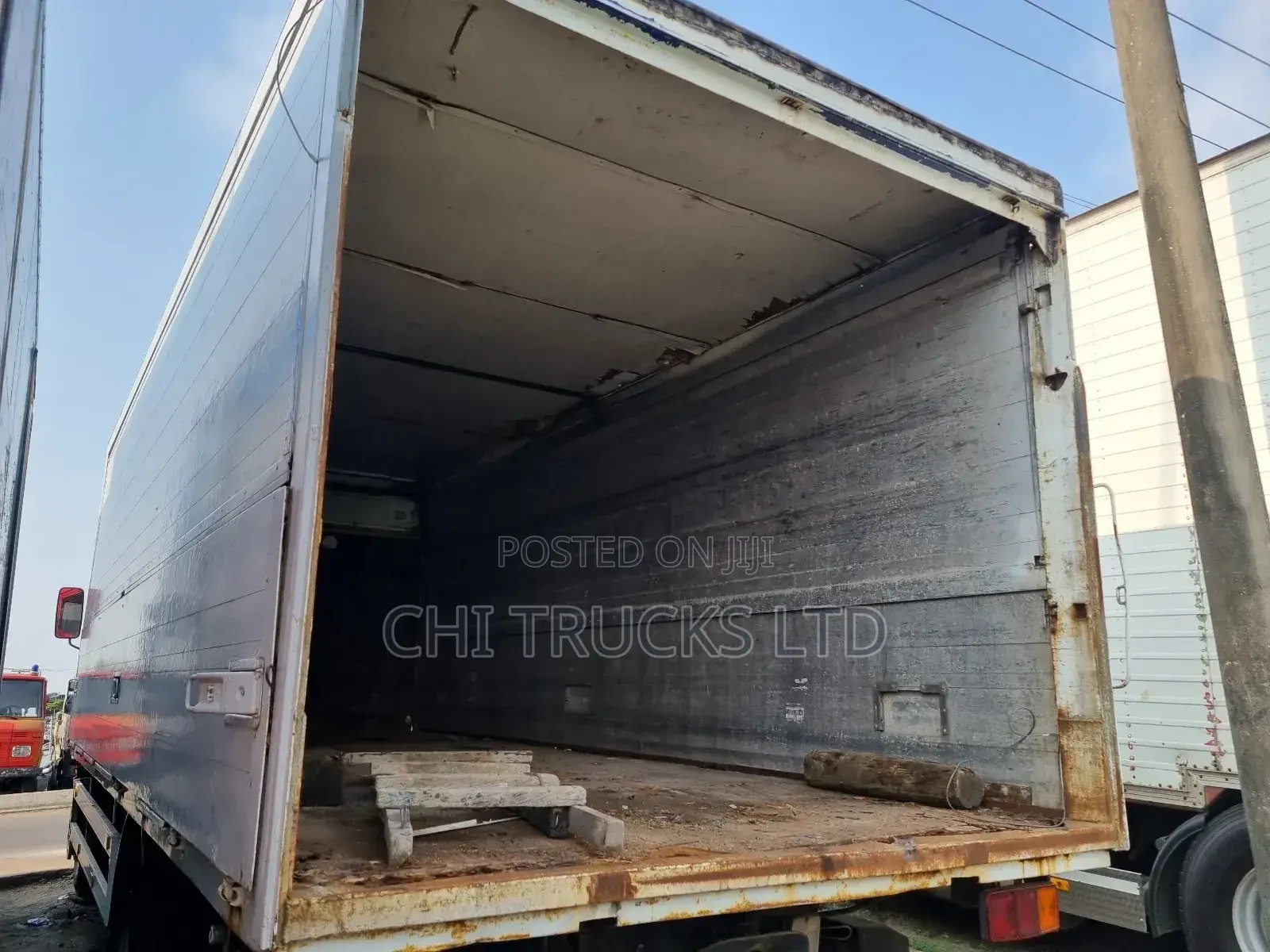 Mercedes Benz 1317 Cargo Truck 2010 Red