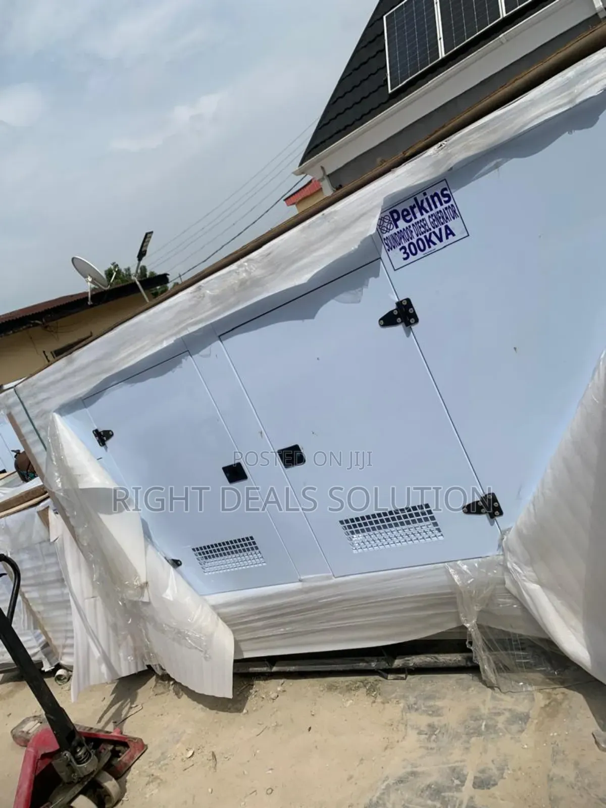 Perkins 300kva Contain Silent Diesel Generator – Weather Resistant