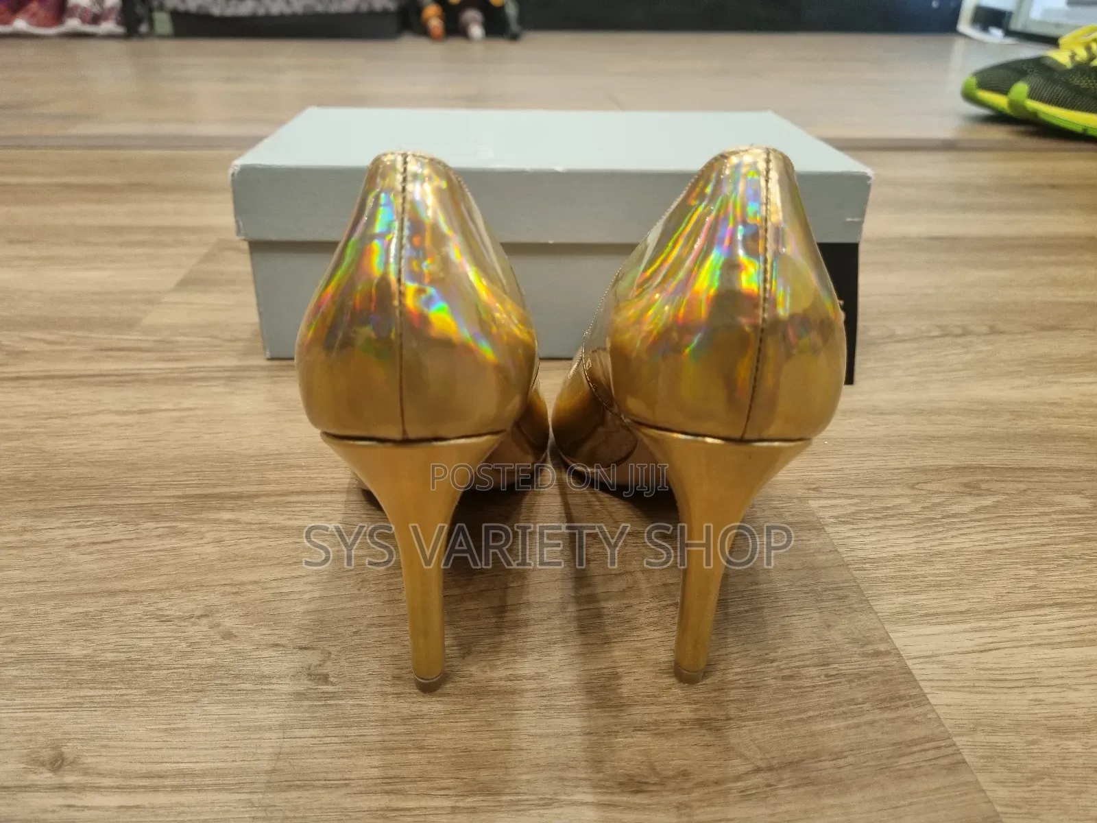 Vero Cuoio Women Elegant Shiny Heel