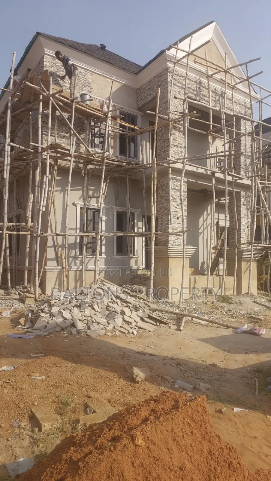 5bdrm Duplex in Victory Court, Lugbe District for sale