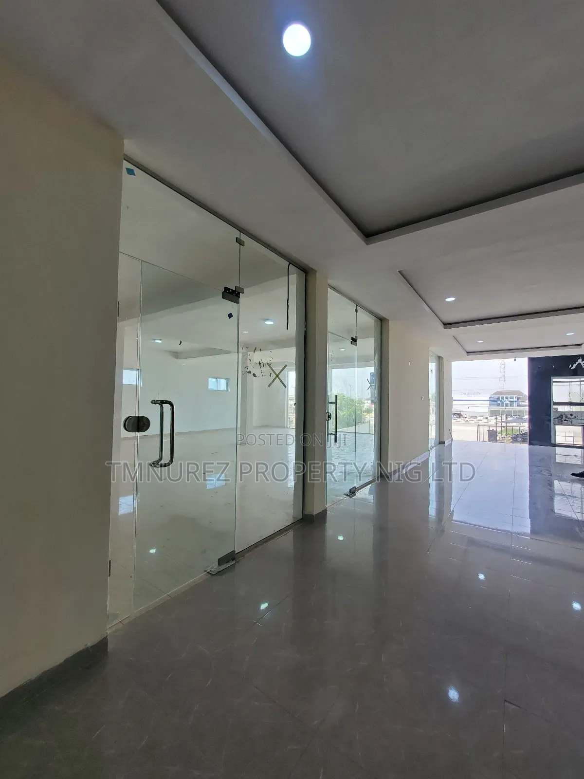 Showroom Direct Facing Road