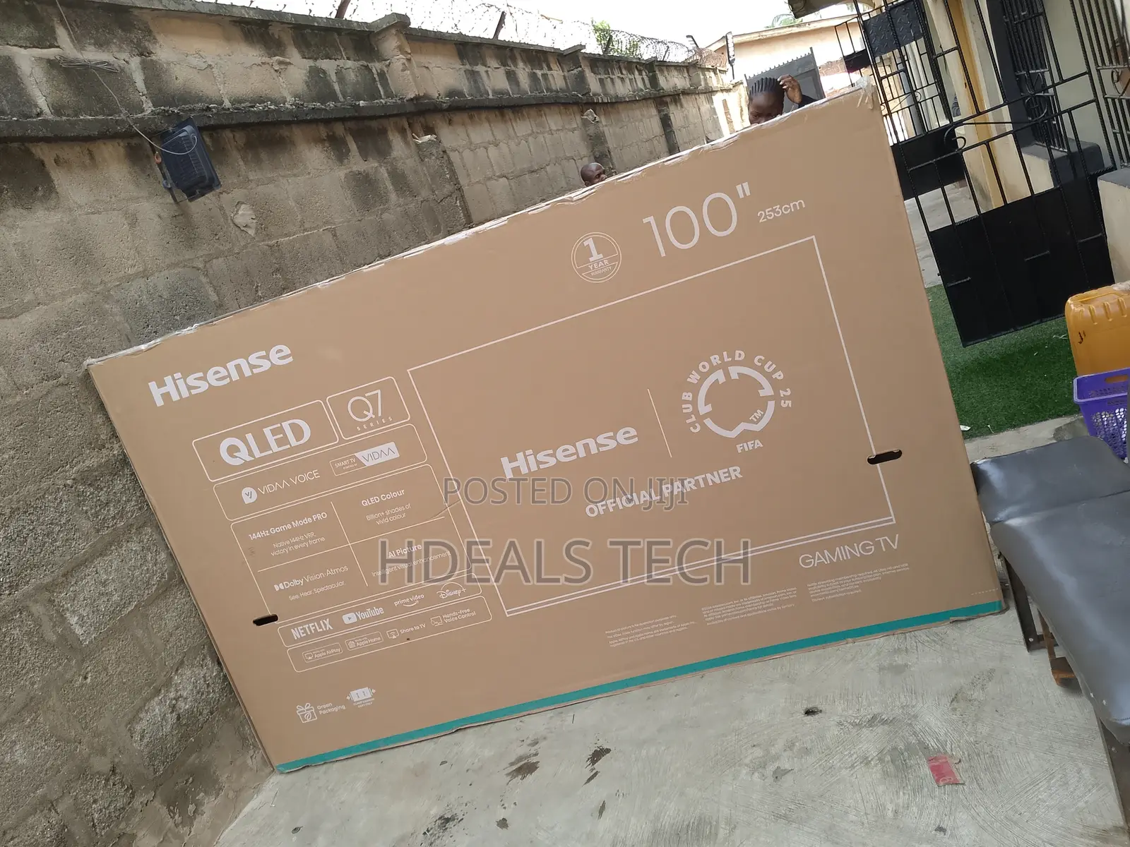 Hisense 100 Inch Smart Tv for Indoor Viewing