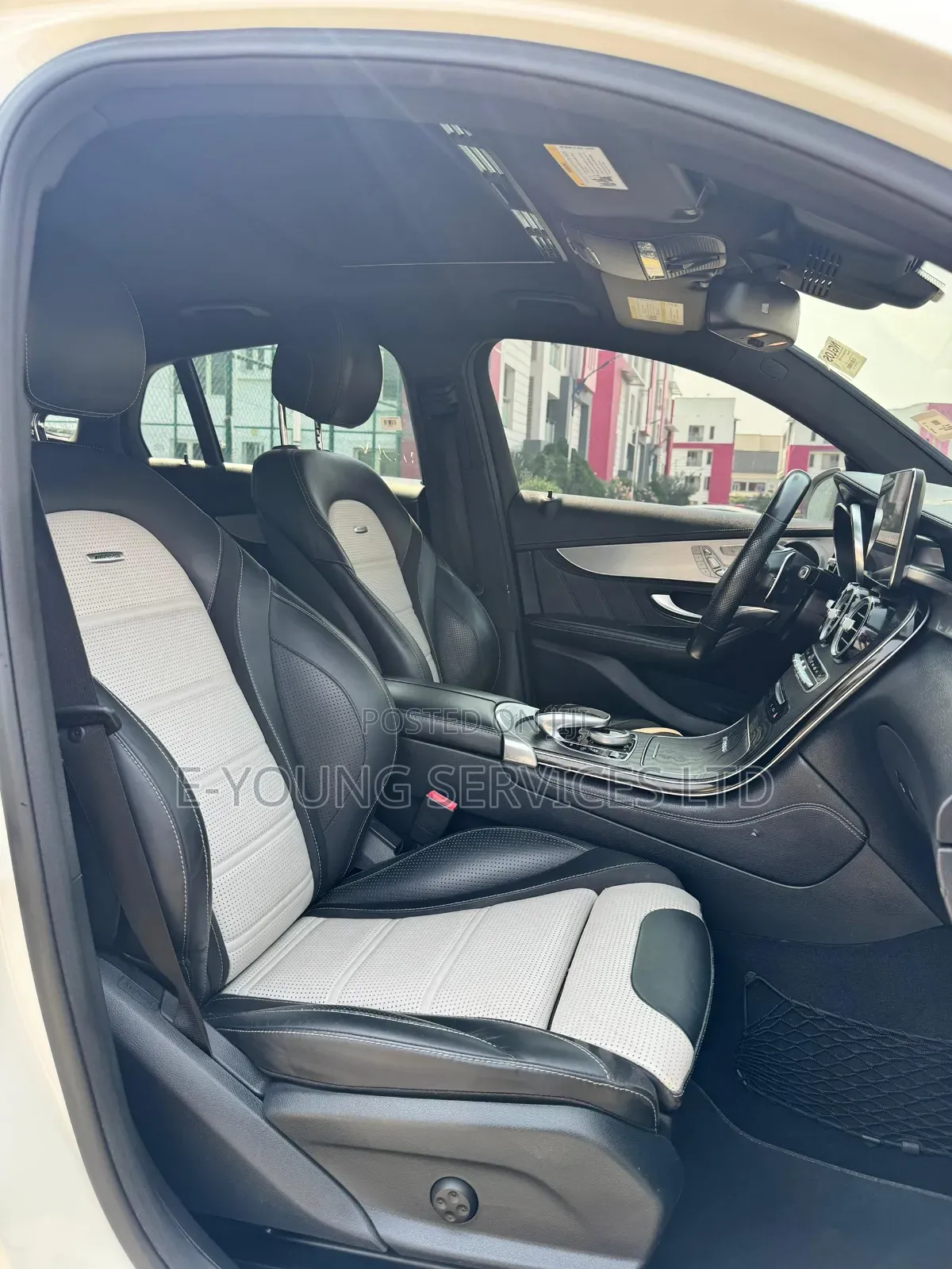 Mercedes-Benz GLC-Class 2018 White