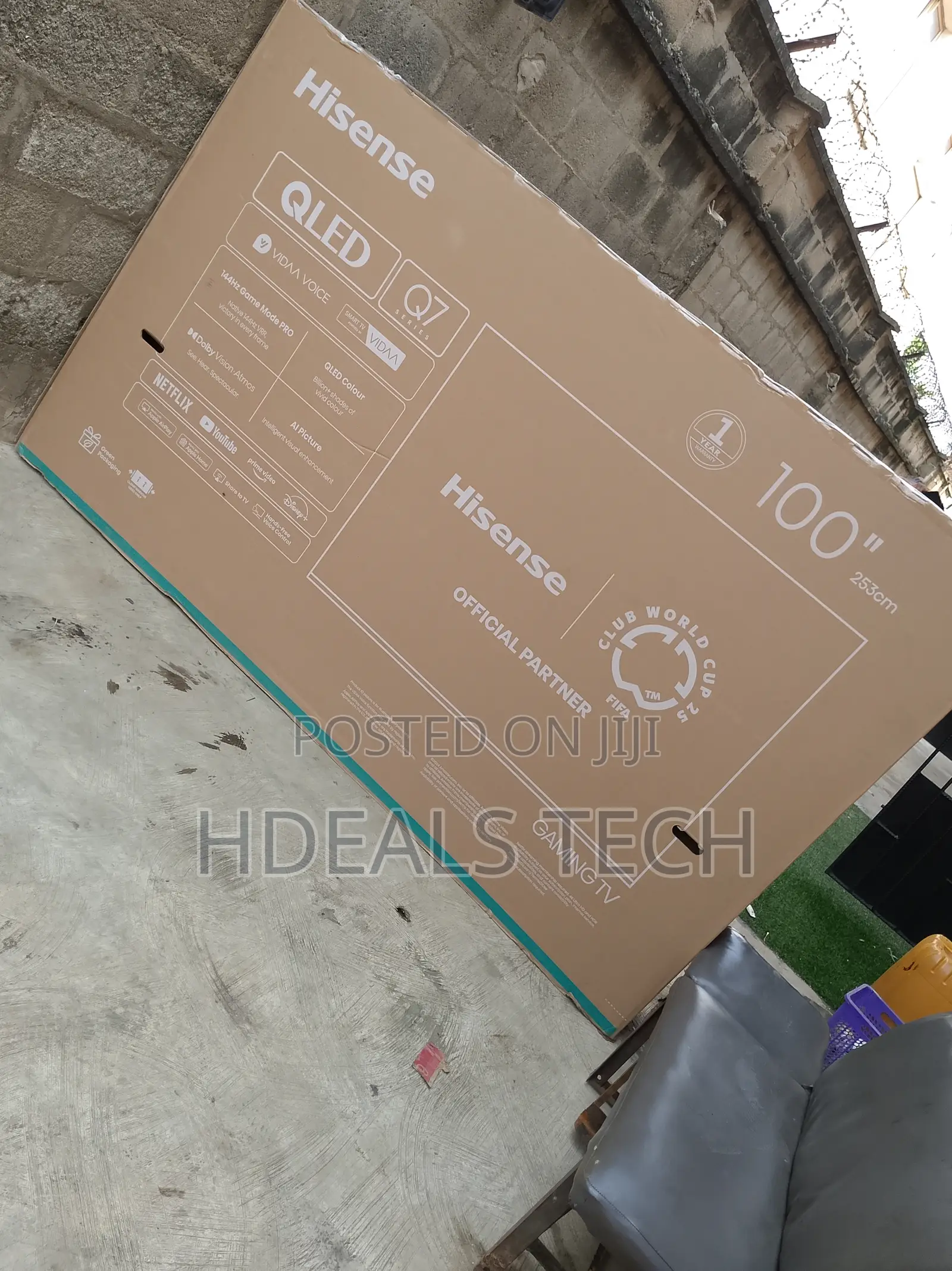 Hisense 100 Inch Screen Qled Tv for Home Viewing