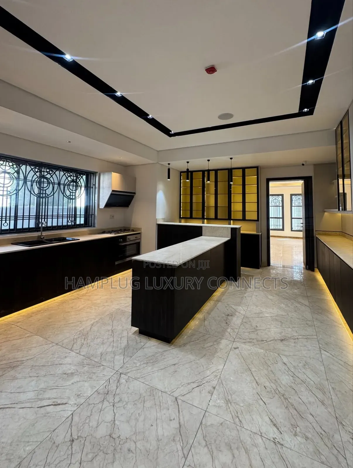 Furnished 7bdrm Duplex in Maitama for sale