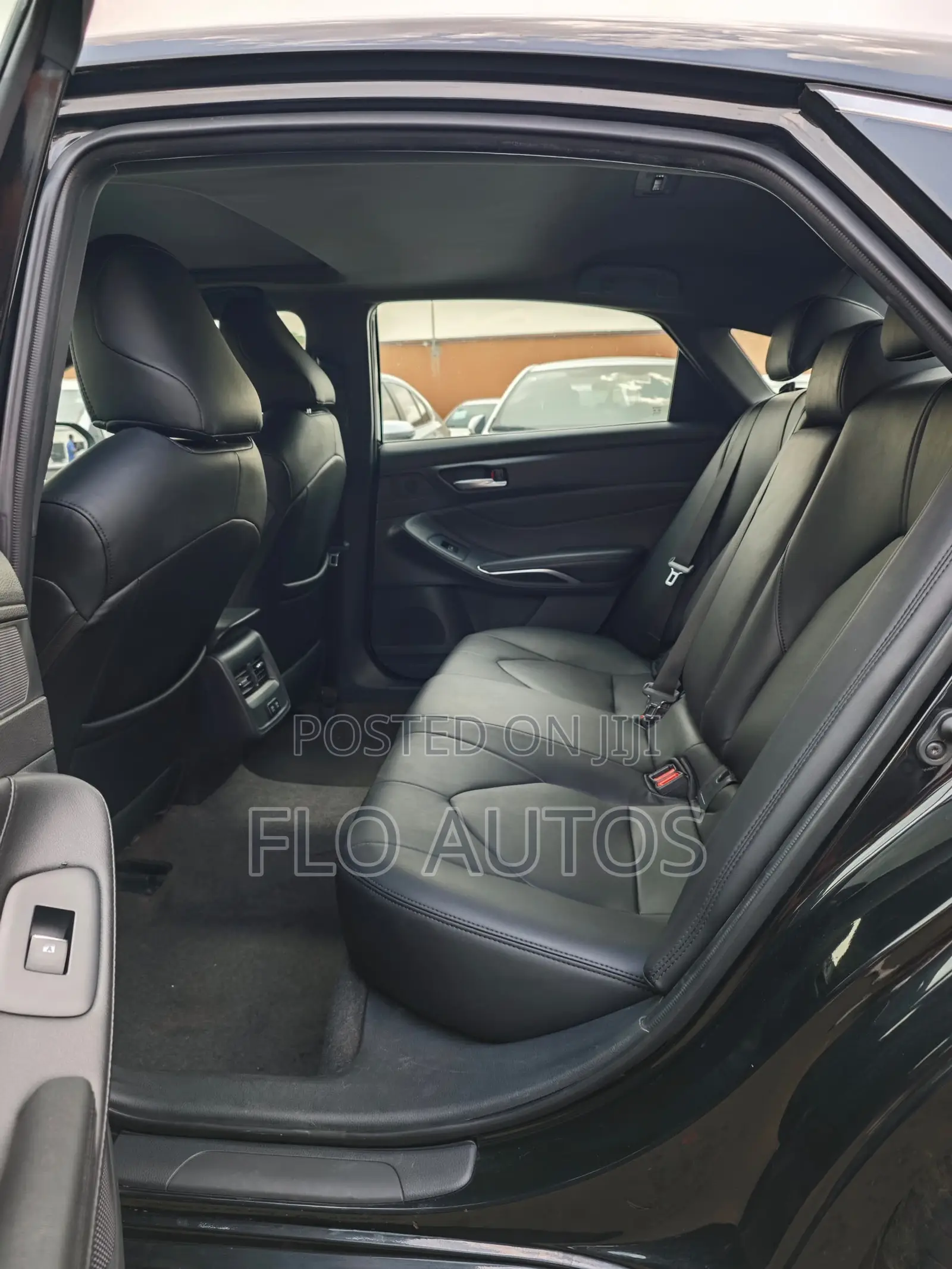 Toyota Avalon XLE 2022 Black