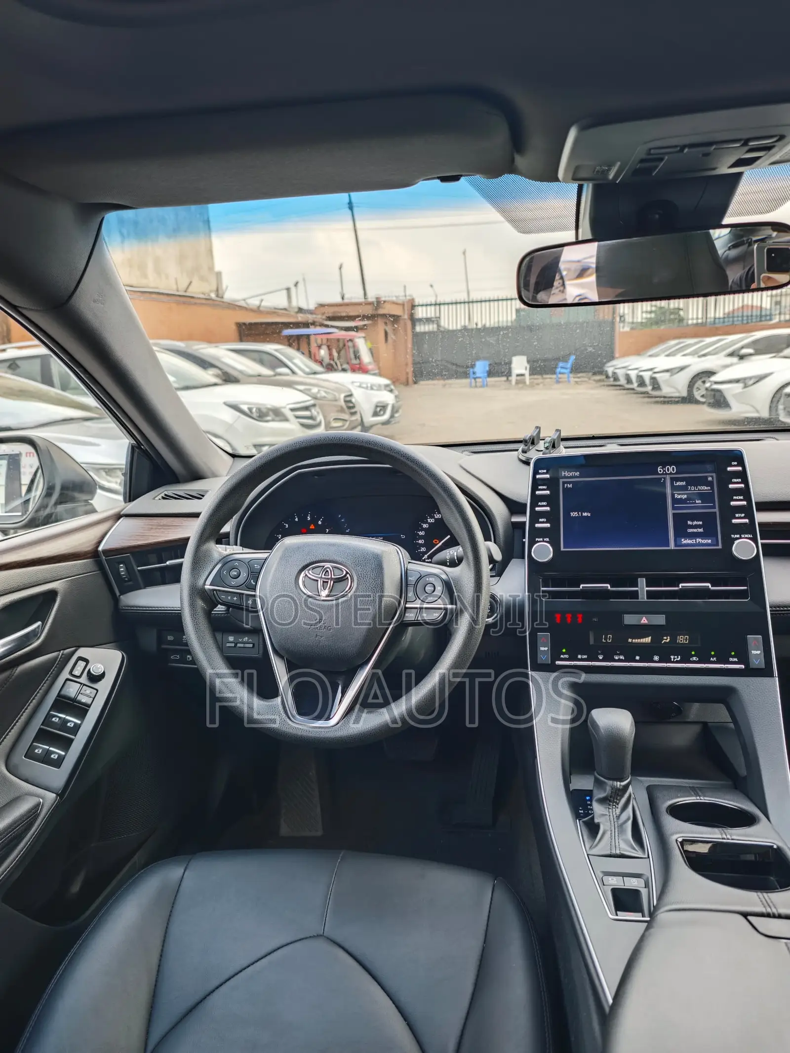 Toyota Avalon XLE 2022 Black