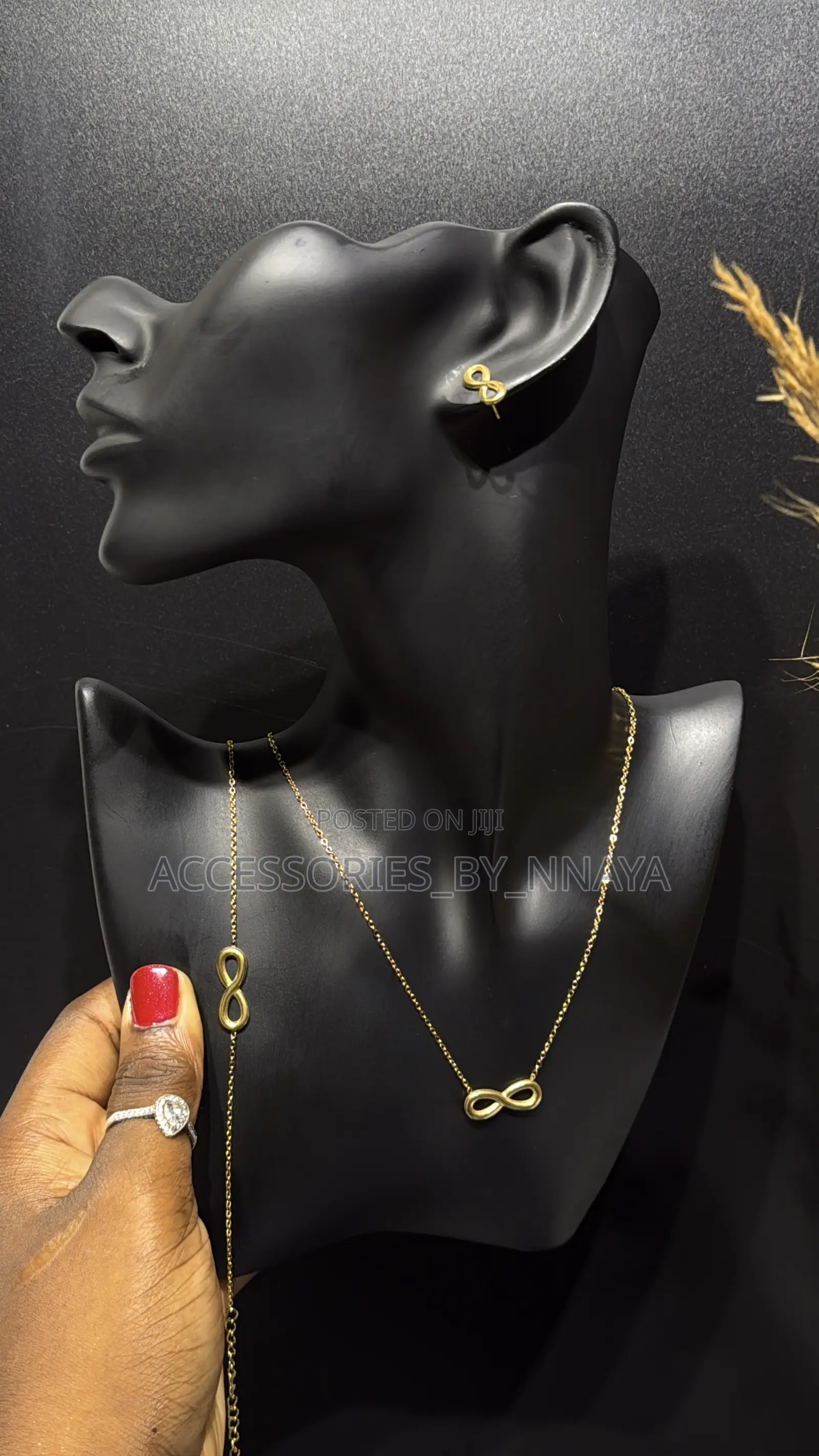 Infinite Gold Set Necklace