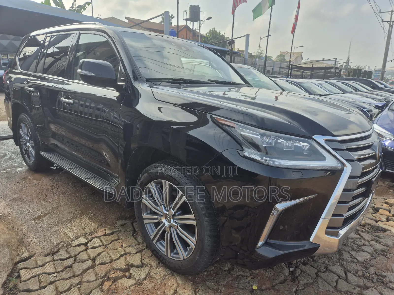 Lexus LX 570 AWD 2016 Black