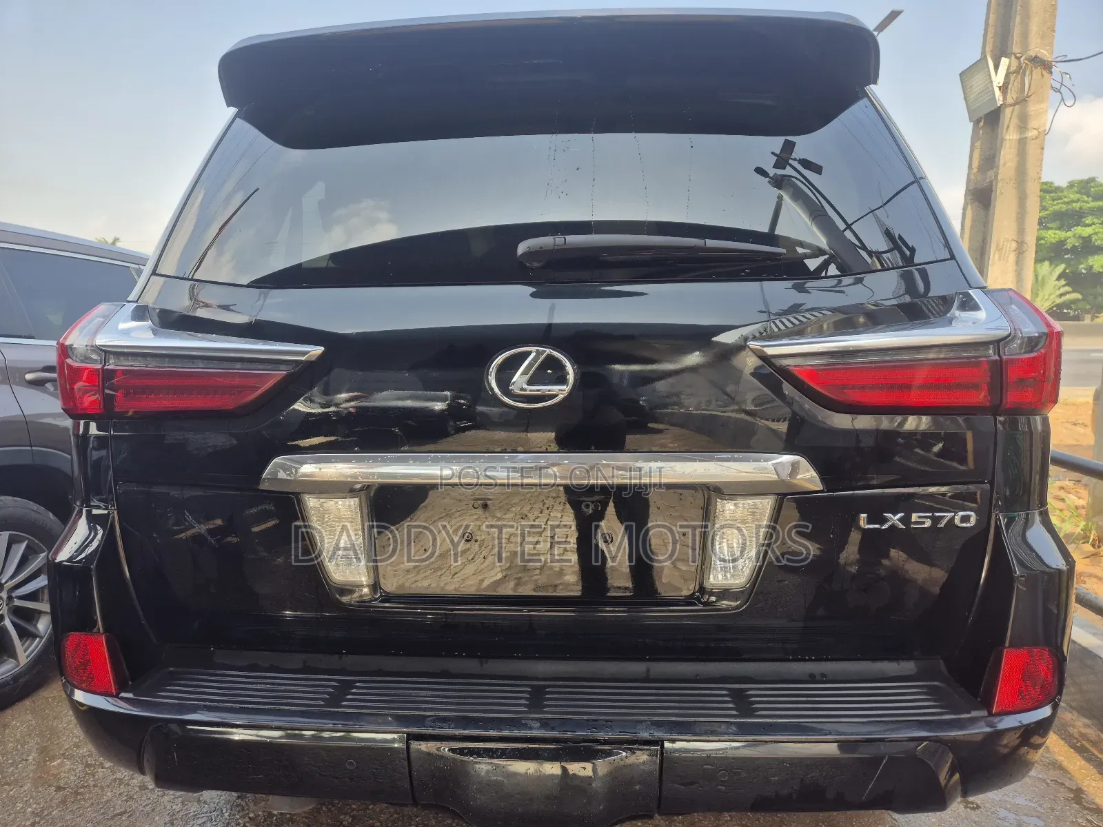Lexus LX 570 AWD 2016 Black