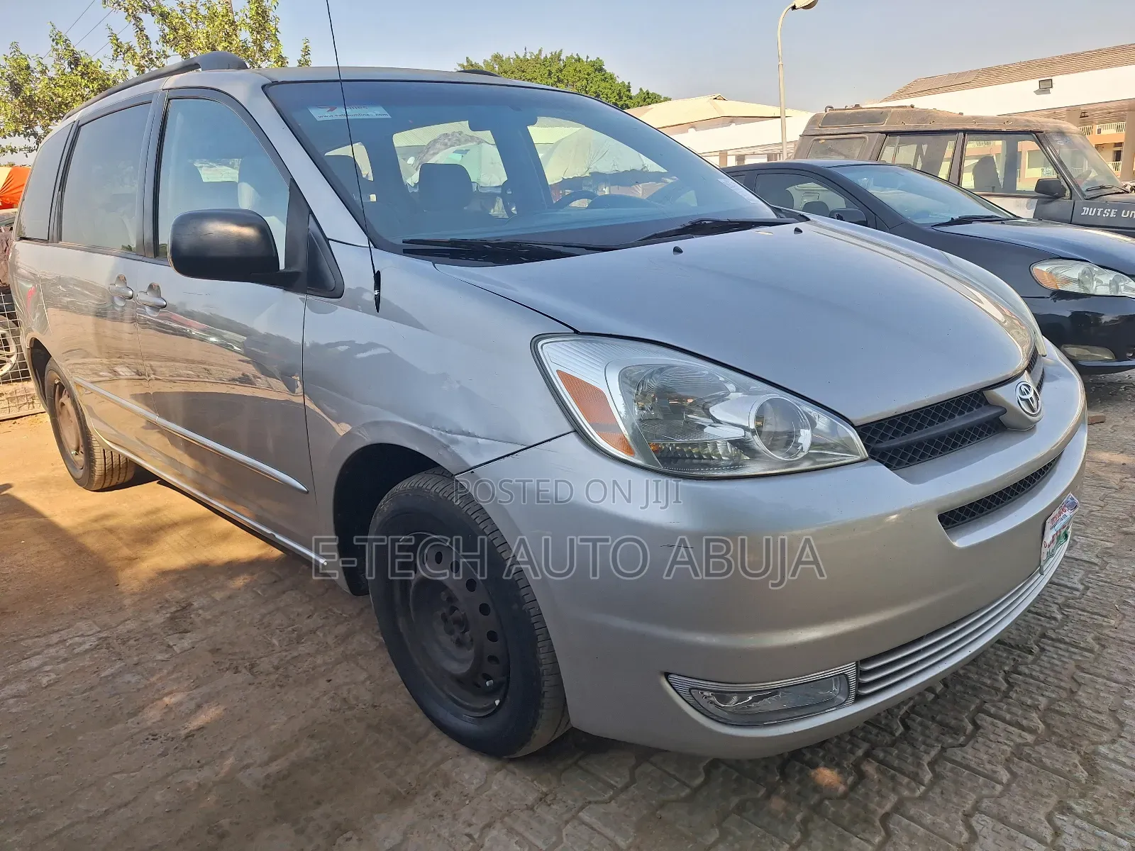 Toyota Sienna 2005 Silver