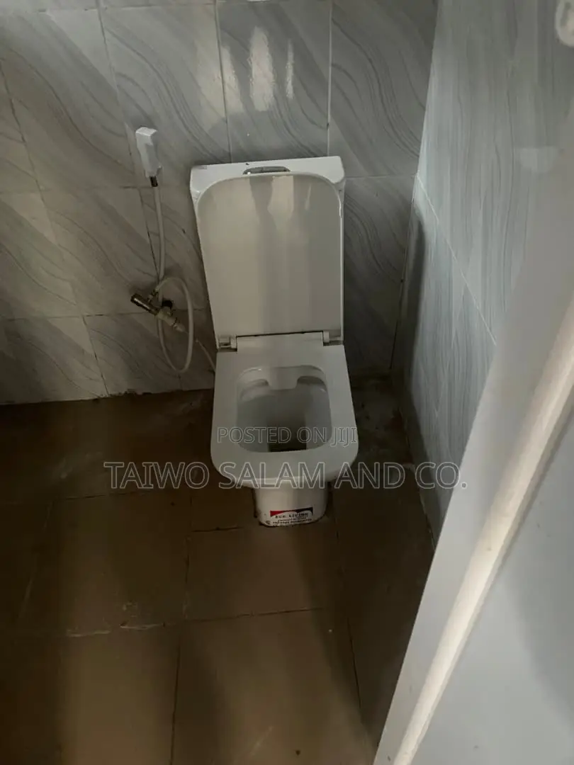3bdrm Bungalow in Akobo for sale