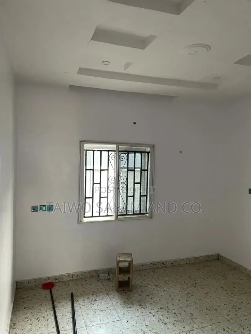3bdrm Bungalow in Akobo for sale