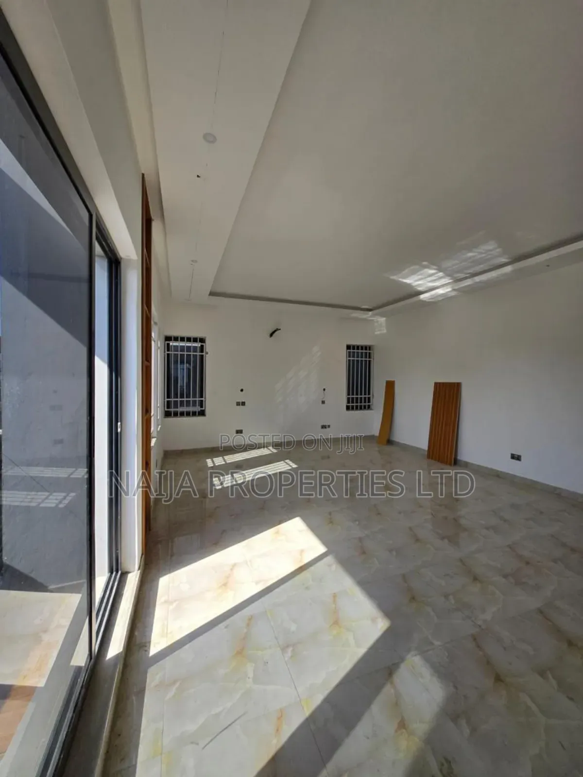 4bdrm Duplex in Lekki Phase 1 for sale