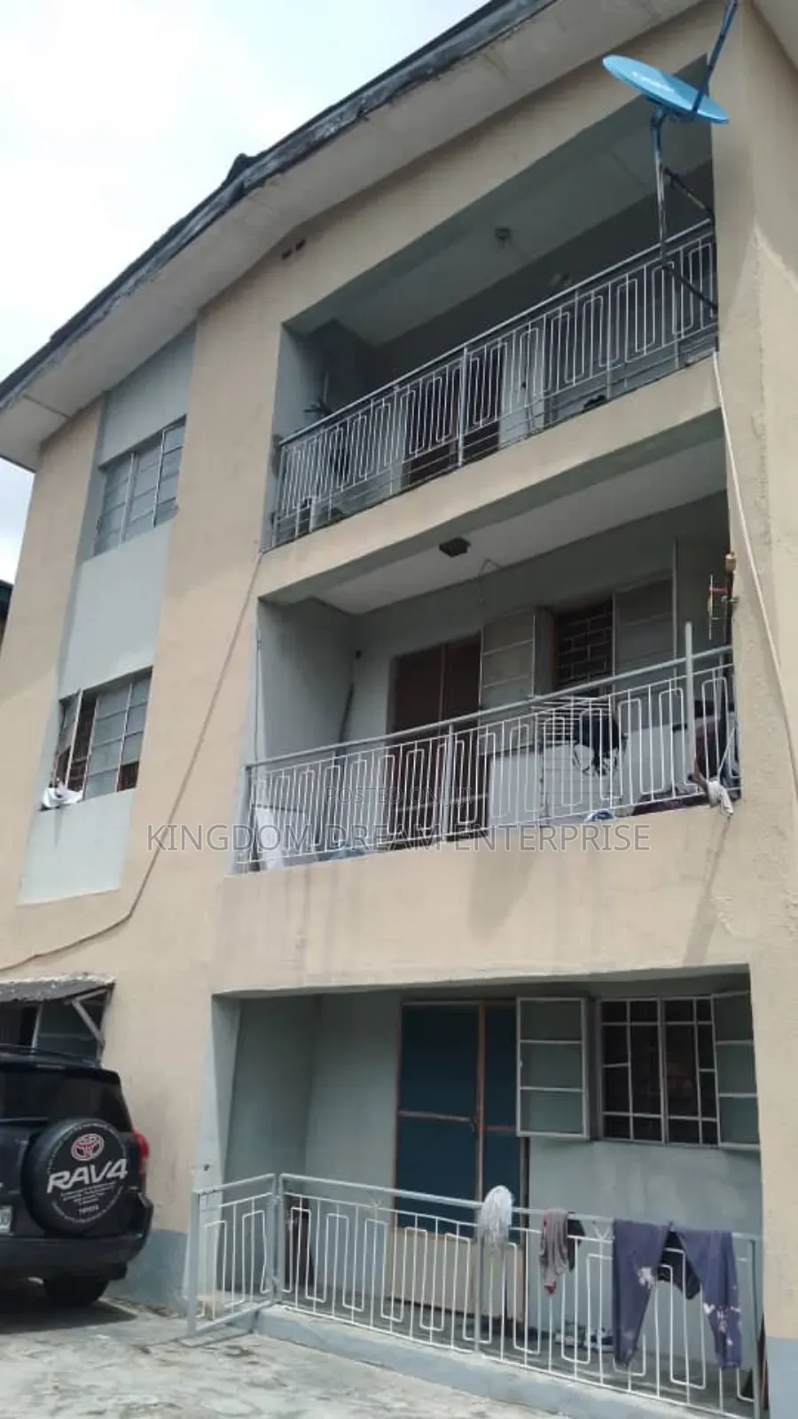 3bdrm Block of Flats in Ifako Gbagada for sale