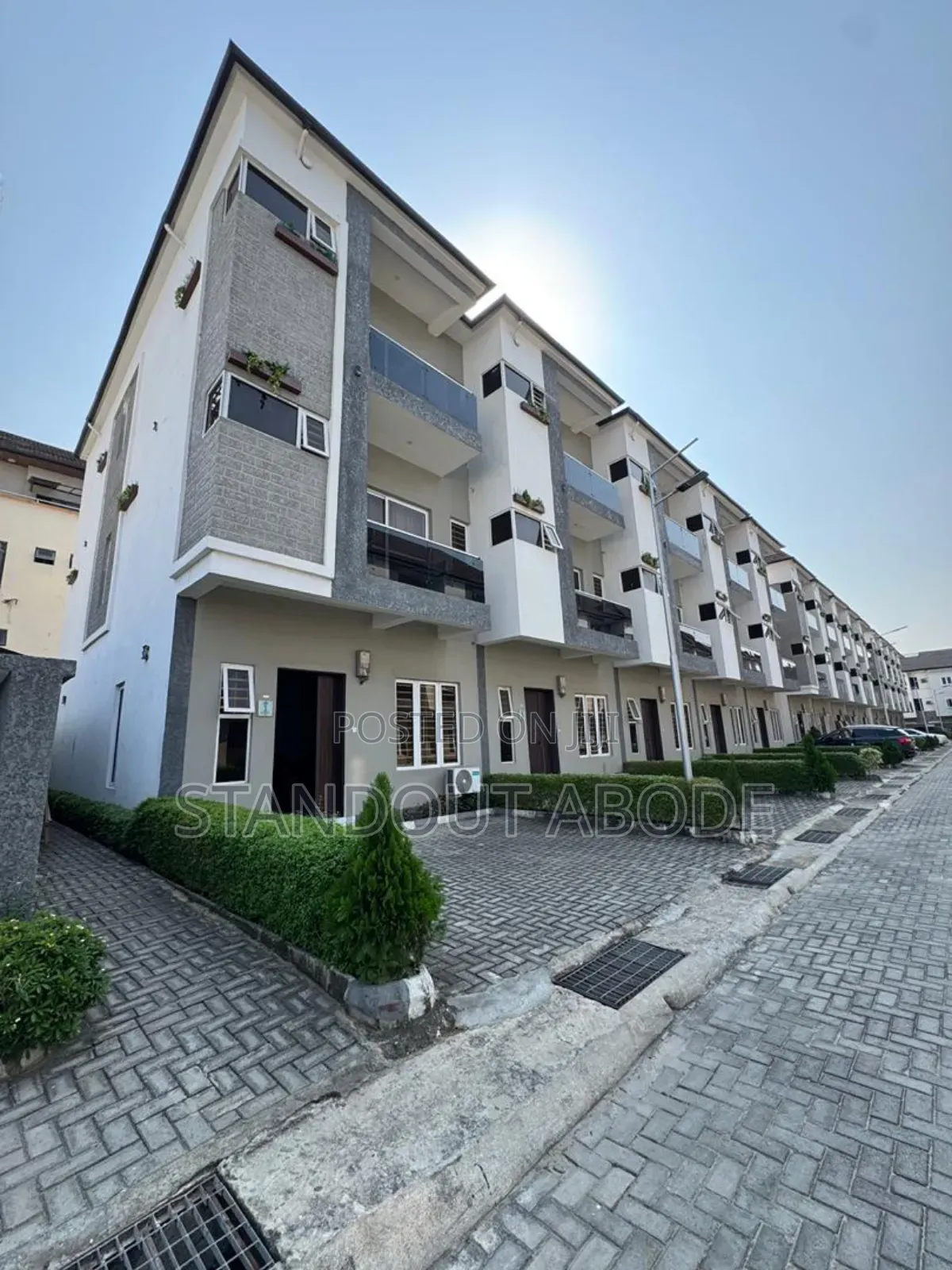 4bdrm Duplex in In An Estate, Ikate for sale