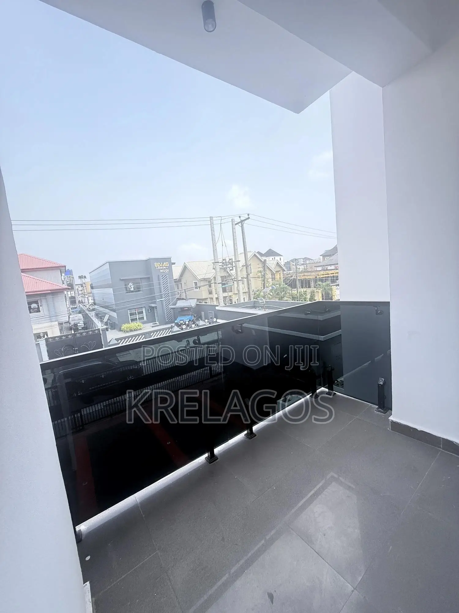 2bdrm Apartment in Lekki for sale