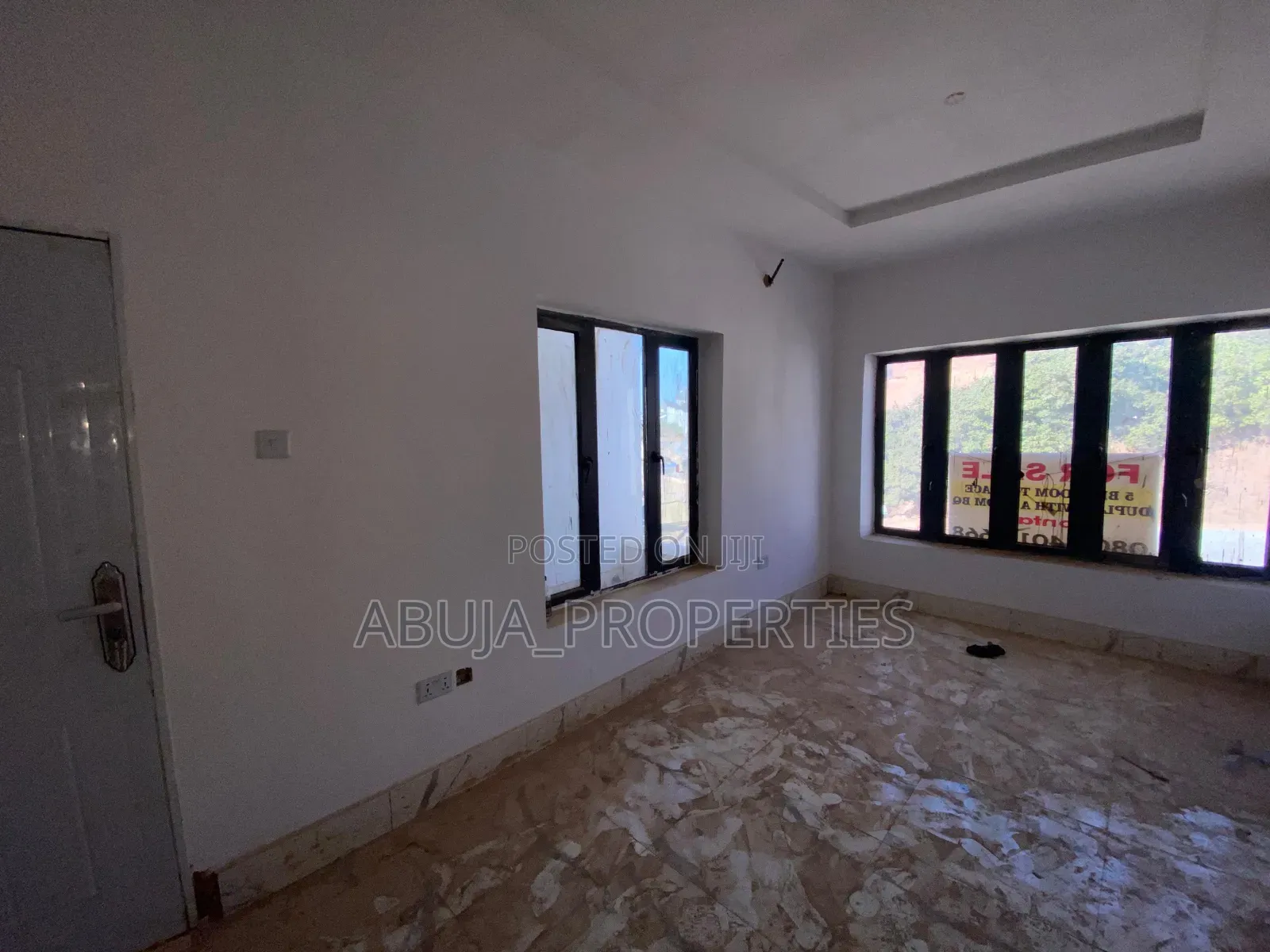 5bdrm Duplex in Guzape District for sale